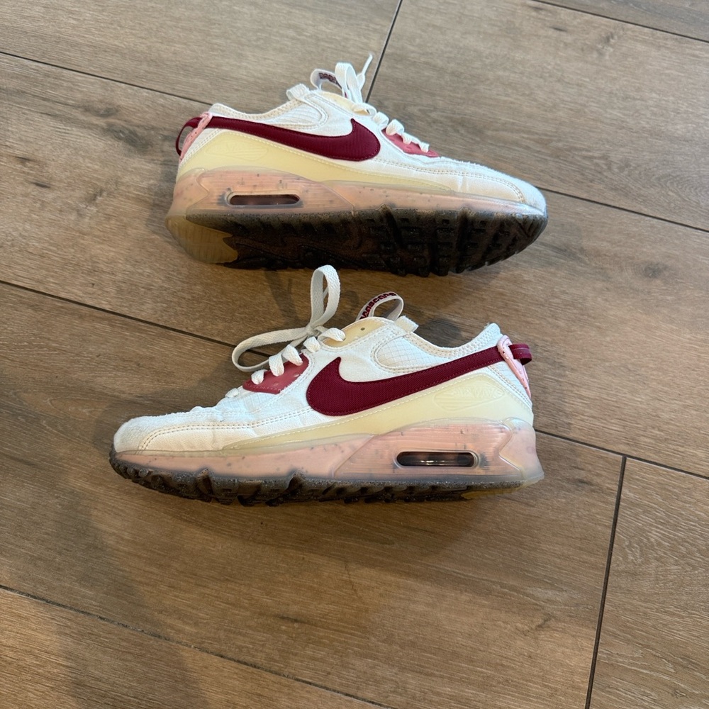 Nike Terrascape Sneakers